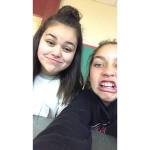 Meet your Posher, Nia